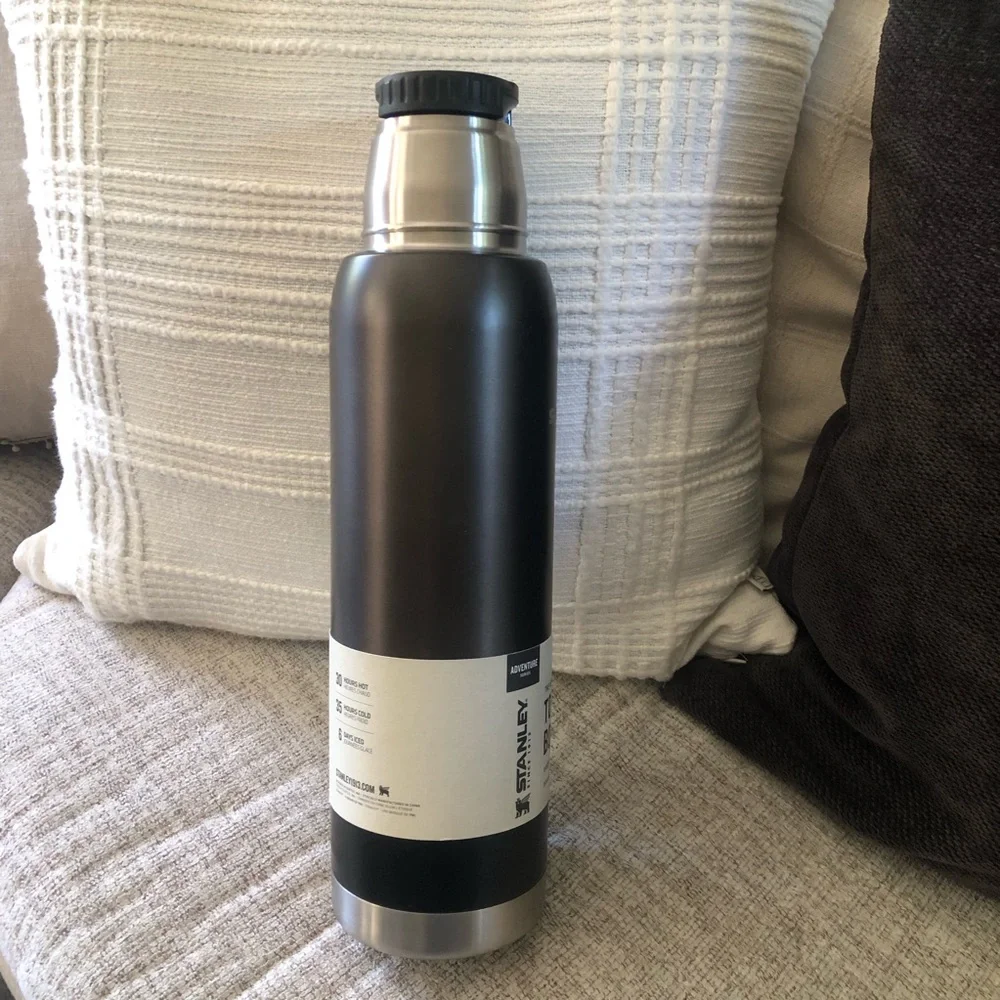 Stanley 1.4qt The Adventure To-Go Bottle. Black - Picture 3 of 9